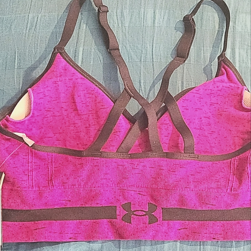 UA sports bra